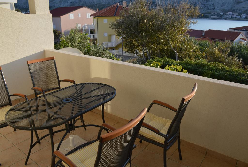 Apartments Burcul Pag Pag Town Εξωτερικό φωτογραφία